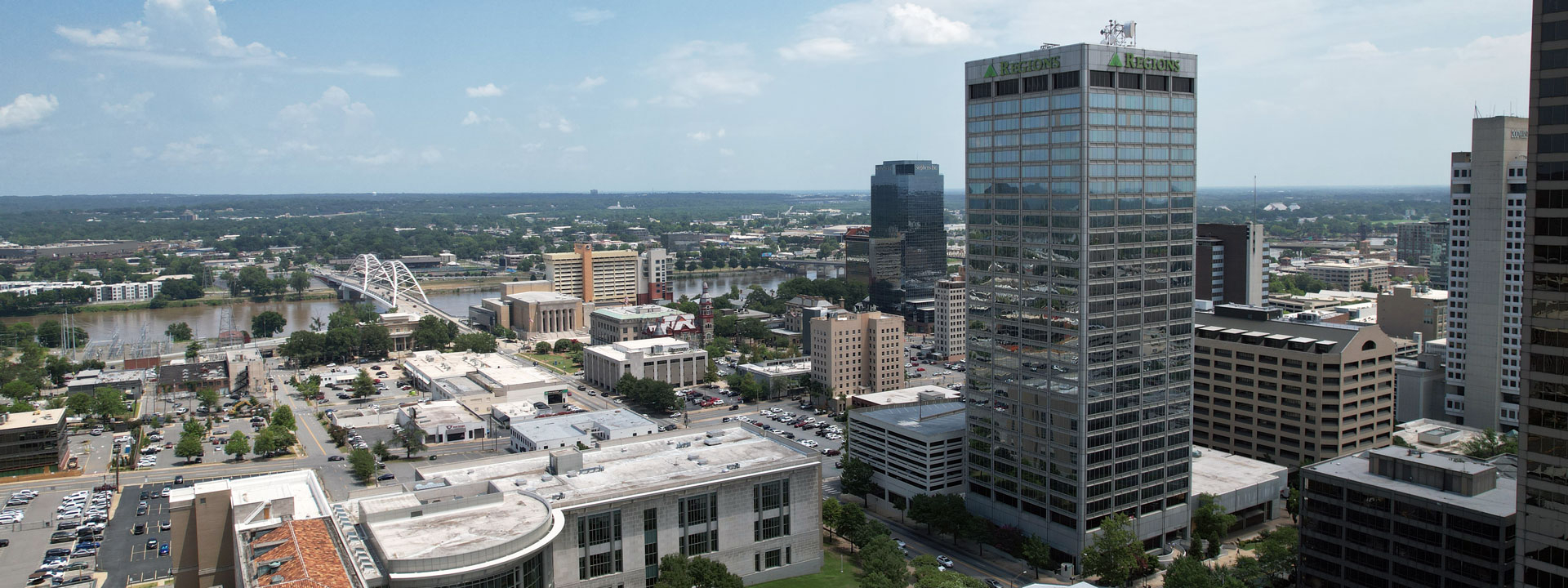 400-West-Capitol-Building-in-downtown-skyline